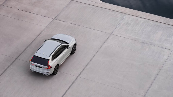 Volvo XC60 2.0 T6 [350] Plug-in Hybrid Plus Pro Dark 5dr AWD Gtron [NI] Estate - Image 8